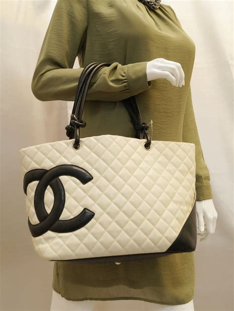 white quilted chanel purse|chanel quilted bucket bag.